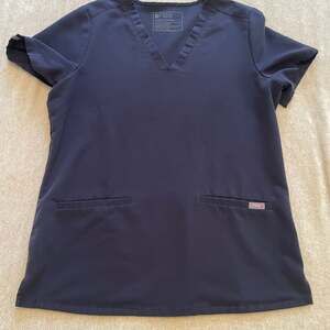 Figs Casma Three Pocket Top Technical Collection SzS